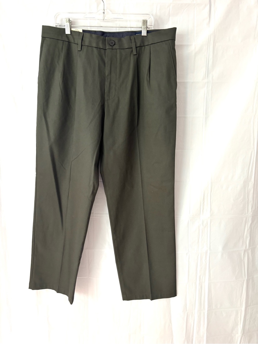 NWT Dockers Olive Signature Khaki Classic Fit Elastic Waist Pants SZ 36 x29
